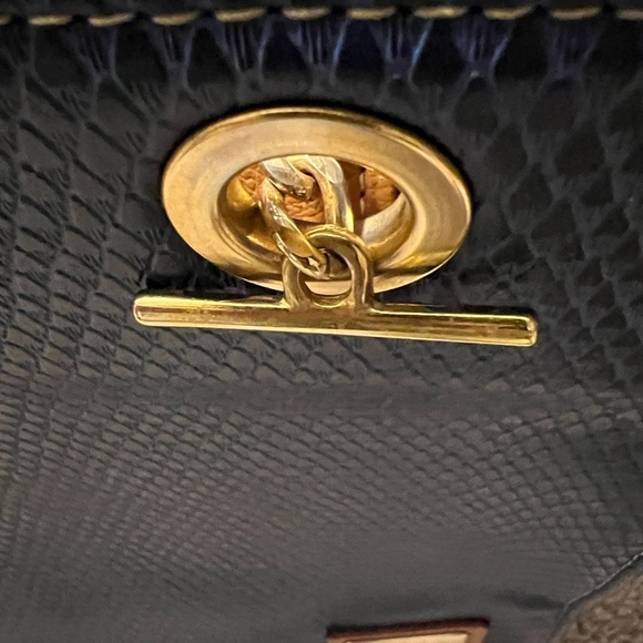 Monica Sanches Navy and Tan Snakeskin Tote - Picture 9 of 10